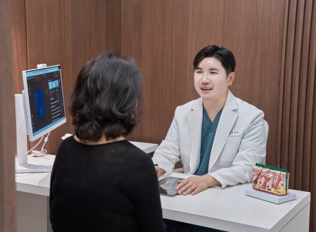 압구정피부과유명한곳 땅콩형 얼굴 시술, 얼굴필러 관자와 볼 중 어디를 먼저 채워야 할까요? 〈의사 작성〉